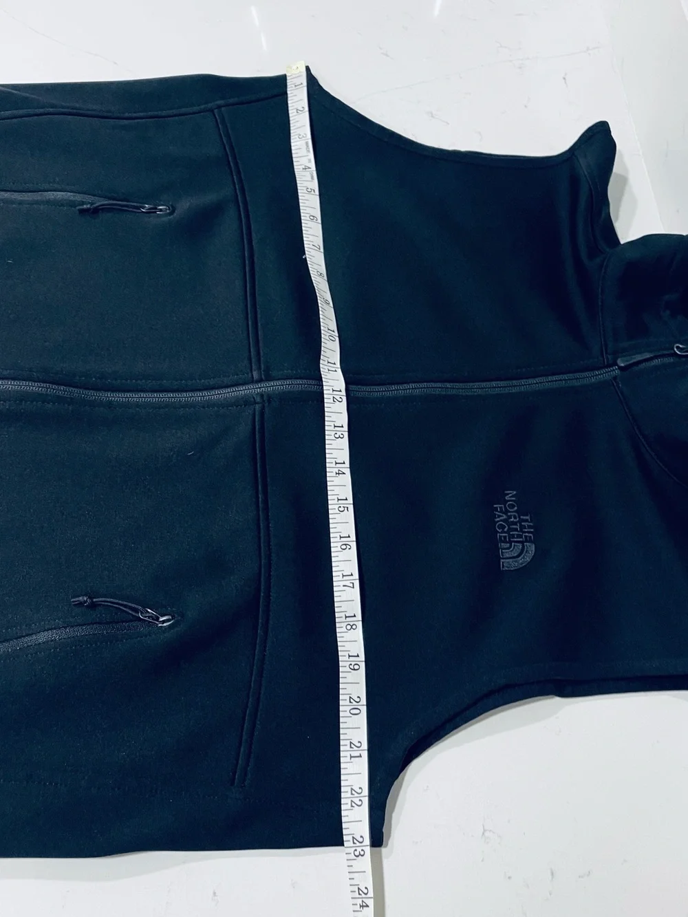 North Face Men’s Windwall Vest EUC